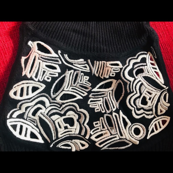 NWT - WHBM sleeveless turtleneck - Picture 3 of 4